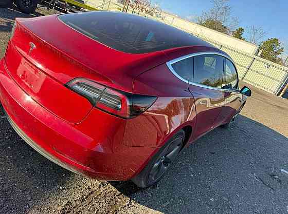 Классная тесле недорого или на обмен машина растаможена Тирасполь