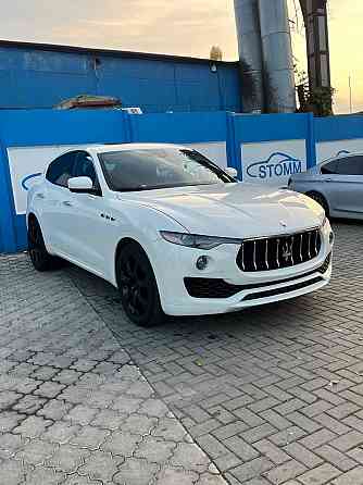 Мазерати Шикарный новенький кроссовер или на обмен пишите Тирасполь