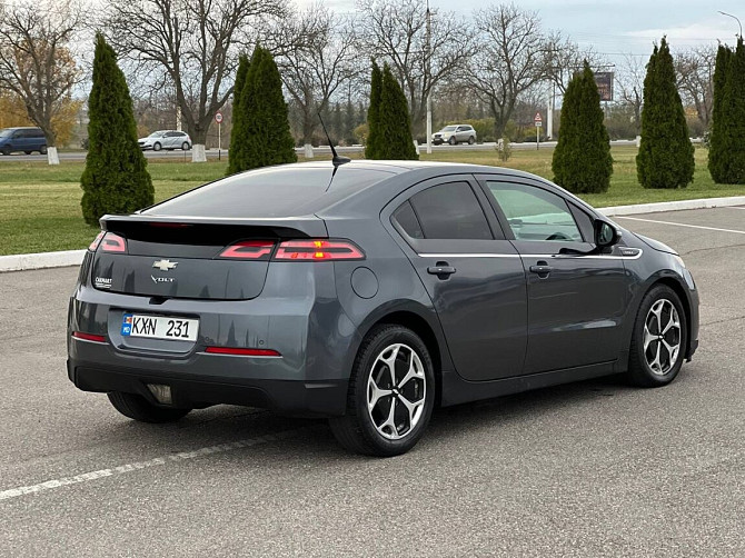 Очень экономичная машина ухоженная можно на обмен пишите Тирасполь - изображение 3