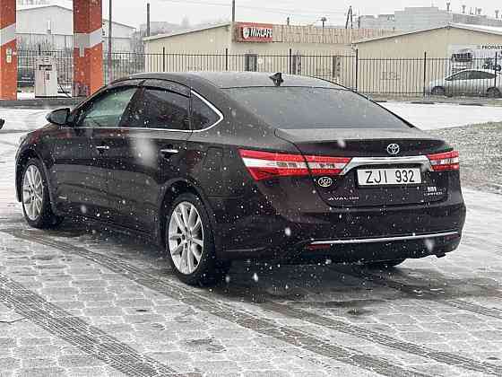 Нейтральные номера тайота авалон в отличном состоянии на обмен пишите Тирасполь