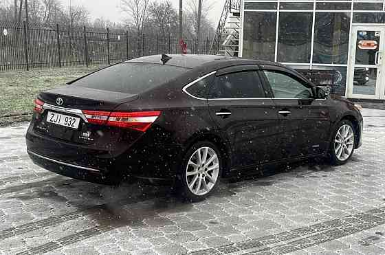 Нейтральные номера тайота авалон в отличном состоянии на обмен пишите Тирасполь