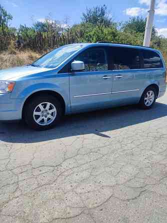 Крайслер вояджер 7 мест газ метан автомате пишите на обмен Тирасполь