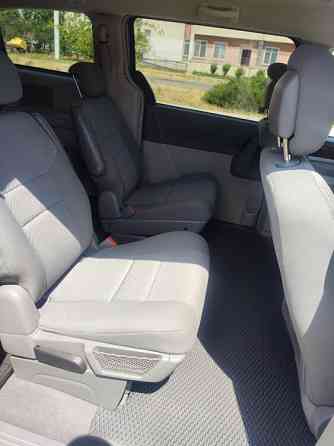 Крайслер вояджер 7 мест газ метан автомате пишите на обмен Тирасполь