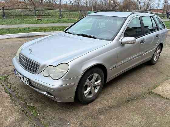 Мерседес в хорошей комплектации на автомате на обмен пишите Тирасполь