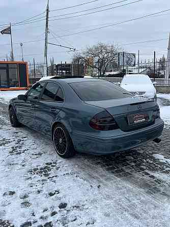 Шикарный мерседес 211 в идеальном состоянии для ценителей или на обмен пишите Тирасполь