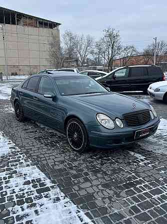 Шикарный мерседес 211 в идеальном состоянии для ценителей или на обмен пишите Тирасполь