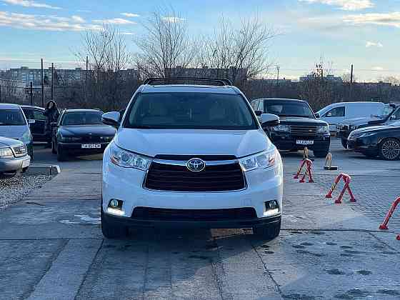 Срочно тайота хайлендер растаможен пишите Tiraspol