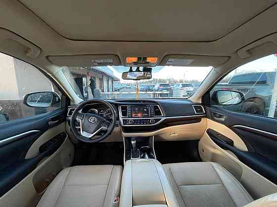 Срочно тайота хайлендер растаможен пишите Tiraspol