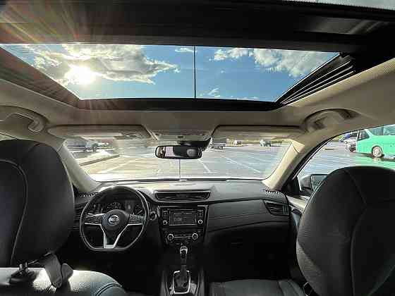 Нисанчик максимальная комплектация гибрид пишите на обмен Tiraspol