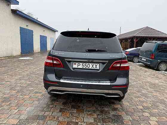 Шикарный мерседес мл в отличном состоянии пишите на обмен Tiraspol