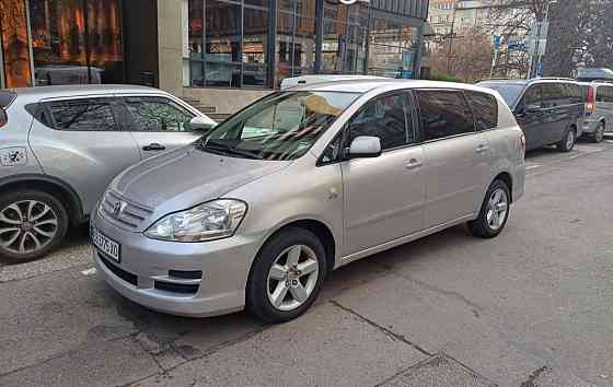 Тайота авенсис верса 7 мест только приехала можно на обмен пишите Tiraspol