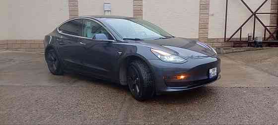 Тесла модел 3 максималка 77751188 на обмен пишите ватсап телеграм Тирасполь
