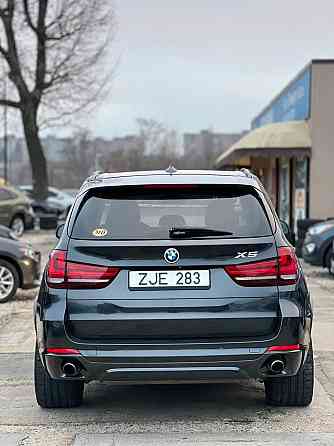 Нейтральные номера бмв 5 в отличном состоянии 77751188 пишите ватс телеграм Tiraspol