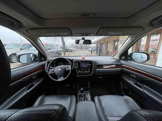 Надежный кроссовер митсубиси оутлендер на обмен пишите 77751188 ватсап телеграм Тирасполь