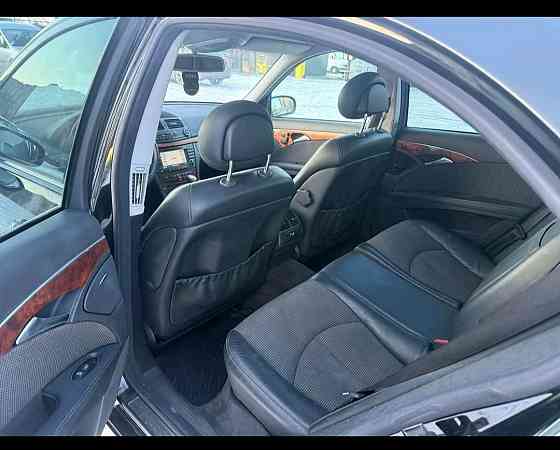 Мерседес 211 отличная комплектация на обмен пишите 77751188 ватсап телеграм Tiraspol