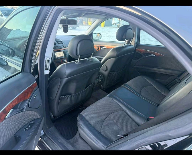 Мерседес 211 отличная комплектация на обмен пишите 77751188 ватсап телеграм Тирасполь - изображение 3