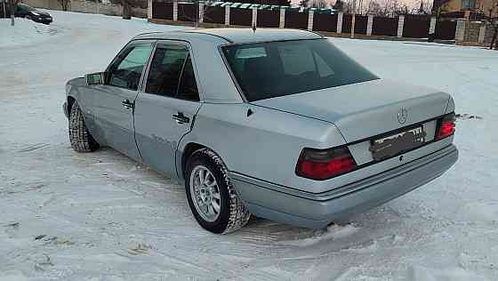 Мерседес 124 в отличном состоянии пишите 77751188 ватсап телеграм Тирасполь