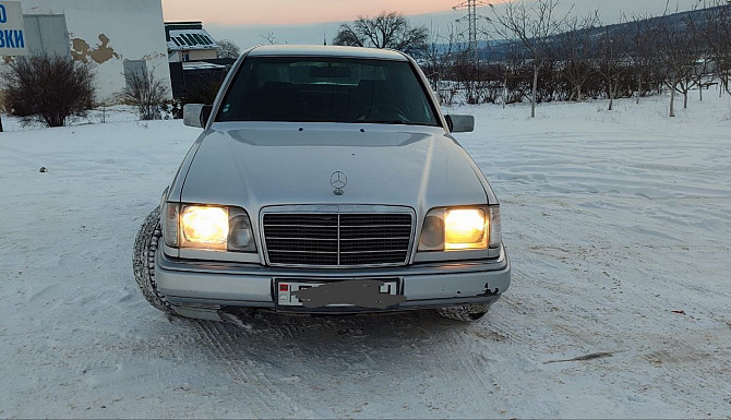 Мерседес 124 в отличном состоянии пишите 77751188 ватсап телеграм Тирасполь - изображение 1