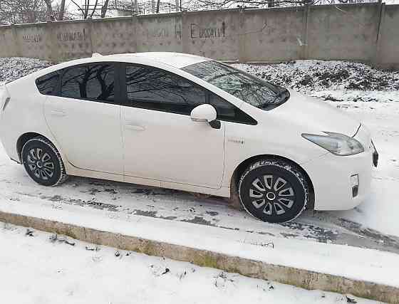 Приус гибрид метан полностью обслужен на обмен пишите 77751188 Тирасполь