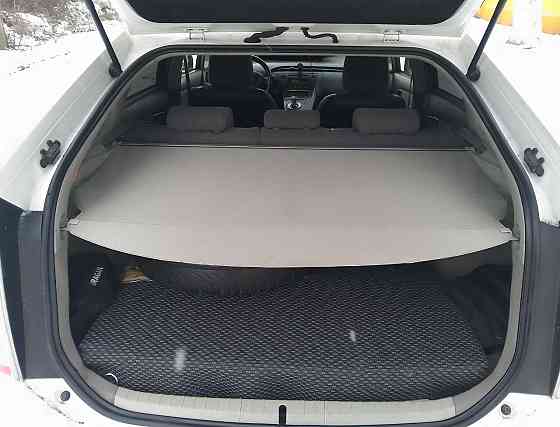 Приус гибрид метан полностью обслужен на обмен пишите 77751188 Тирасполь