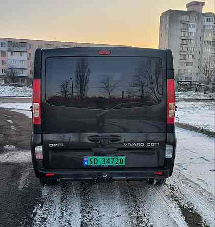 Опель виваро отличный бусик на обмен пишите 77751188 ватсап телеграм Тирасполь