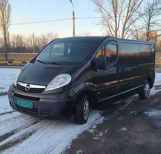 Опель виваро отличный бусик на обмен пишите 77751188 ватсап телеграм Тирасполь