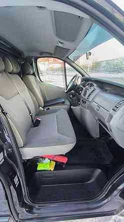 Опель виваро отличный бусик на обмен пишите 77751188 ватсап телеграм Тирасполь