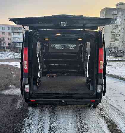 Опель виваро отличный бусик на обмен пишите 77751188 ватсап телеграм Тирасполь