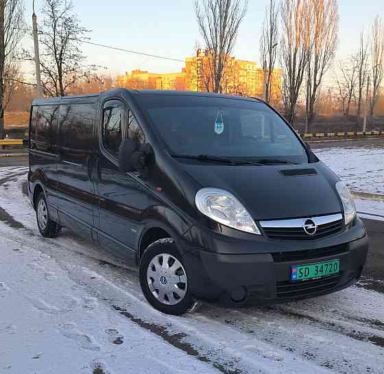 Опель виваро отличный бусик на обмен пишите 77751188 ватсап телеграм Тирасполь