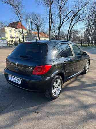 Экономичная машинка в отличном состоянии пишите 77751188 ватсап телеграм Тирасполь