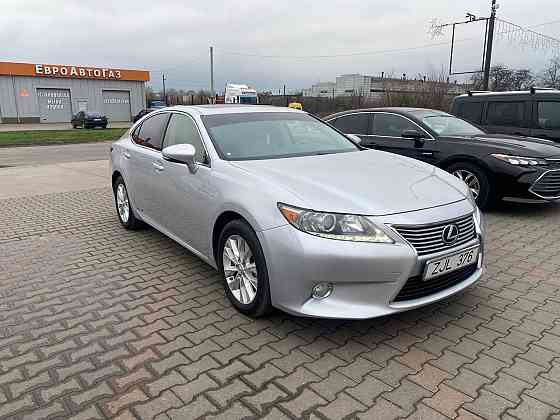 Нейтральные номера отличный лексус пишите на обмен 77751188 Тирасполь