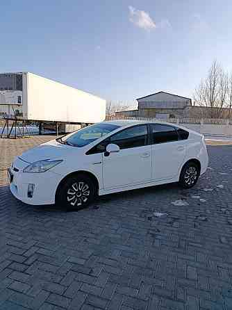 Приус гибрид метан в отличном состоянии на обмен пишите 77751188 Тирасполь