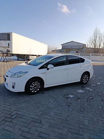 Приус гибрид метан в отличном состоянии на обмен пишите 77751188 Тирасполь - изображение 1