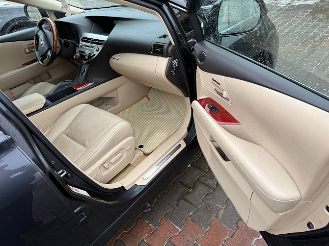 Лексус рх в отличном состоянии на обмен пишите ватсап телеграм 77751188 Tiraspol - fotografie 7