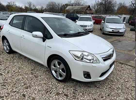 Тайота аурис гибрид на обмен пишите по номеру 77751188 Тирасполь