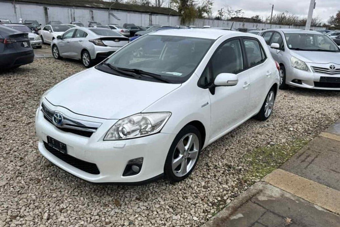 Тайота аурис гибрид на обмен пишите по номеру 77751188 Тирасполь - изображение 1