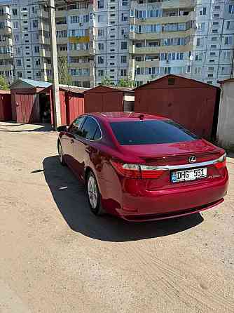 Шикарный лексус ес гибрид пишите по телефону 77751188 Tiraspol