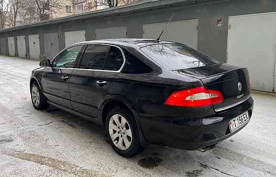 Шикарная шкода суперб можно на обмен пишите 77751188 Тирасполь