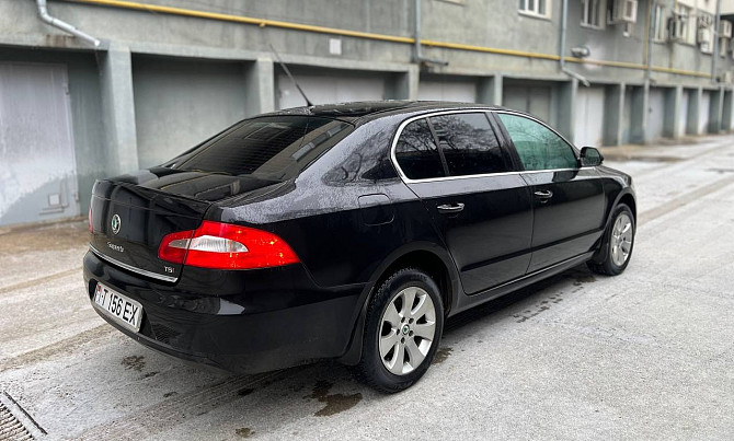 Шикарная шкода суперб можно на обмен пишите 77751188 Тирасполь - изображение 3