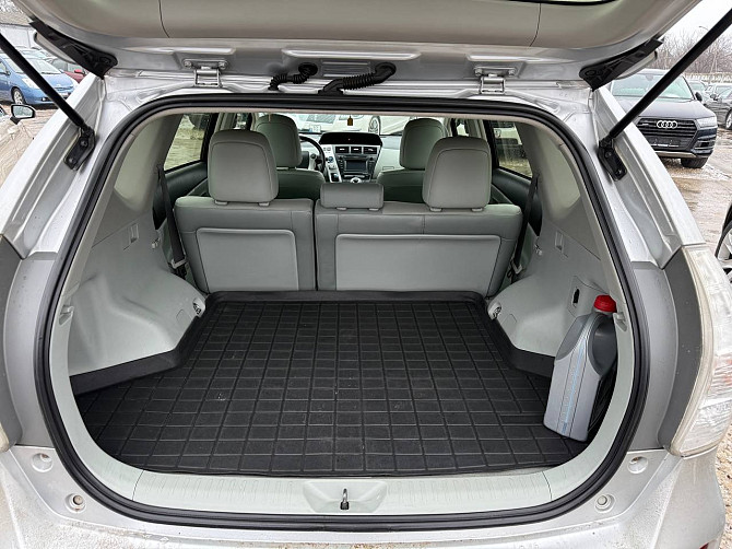 Экономичный приус можно на обмен пишите 77751188 ватс телегр Тирасполь - изображение 7