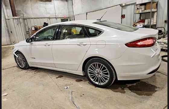 Форд фьюжн хорошая комплектация можно на обмен пишите 77751188 Тирасполь