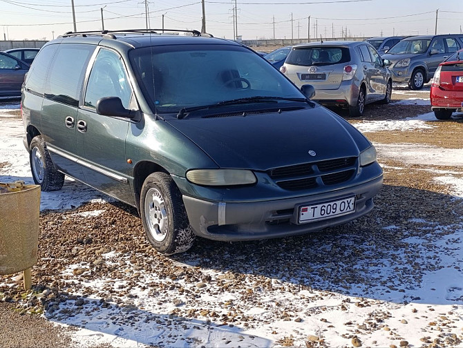 Крайслер вояджер надежный минивен газ метан пишите 77751188 на обмен Тирасполь - изображение 2