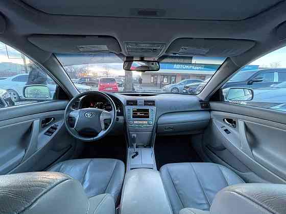 Камри гибрид метан можно на обмен пишите 77751188 Тирасполь