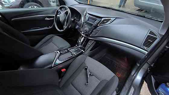 Хундай 40 на автомате только приехал пишите на обмен 77751188 Тирасполь