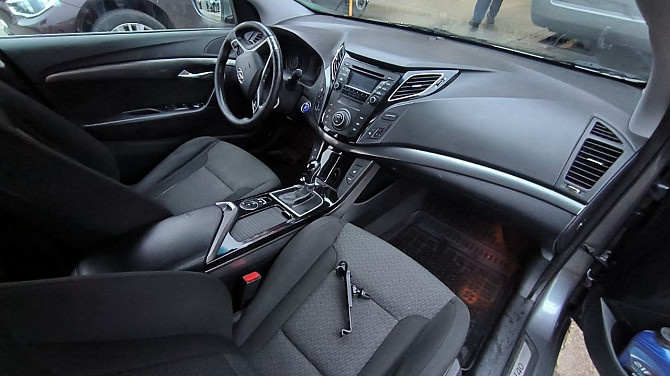 Хундай 40 на автомате только приехал пишите на обмен 77751188 Тирасполь - изображение 2