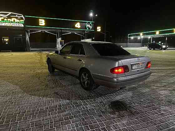 Мерседес на автомате обслужен или на обмен пишите 77751188 Тирасполь