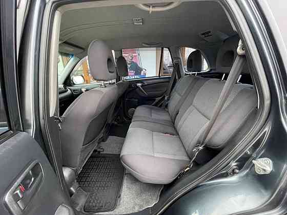 Тайота раф 4 нейтральные номера можно на обмен 77751188 Тирасполь