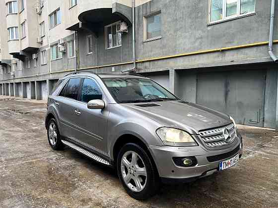 Мерседес мл полный привод обслужена пишите на обмен 77751188 Тирасполь