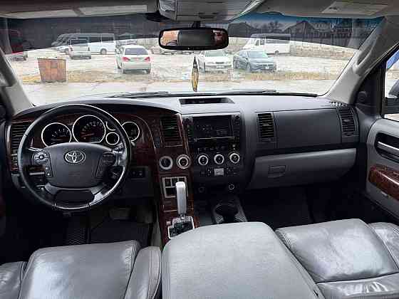 Шикарный кроссовер нейтральные номера пишите на обмен 77751188 Тирасполь