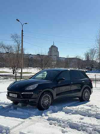 Шикарный порш каен гибрид полный привод пишите на обмен 77751188 Тирасполь